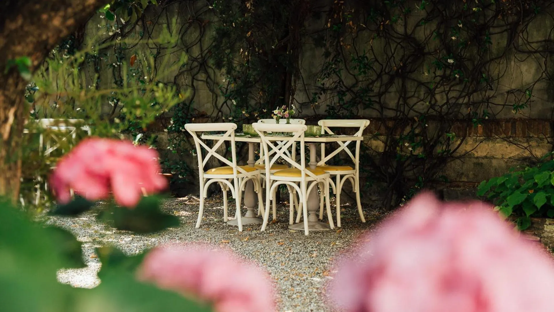 Villamorosa Guest house Calci