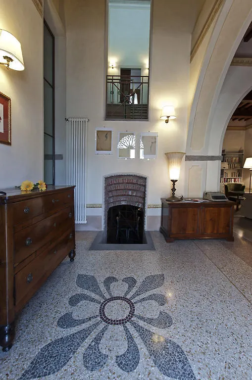 *** Maison d'hôtes Villamorosa Calci Italie
